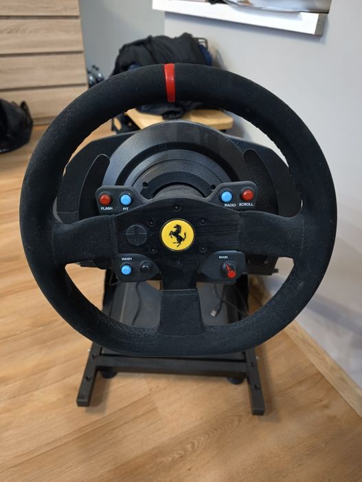 Kierownica T300 Alcantara