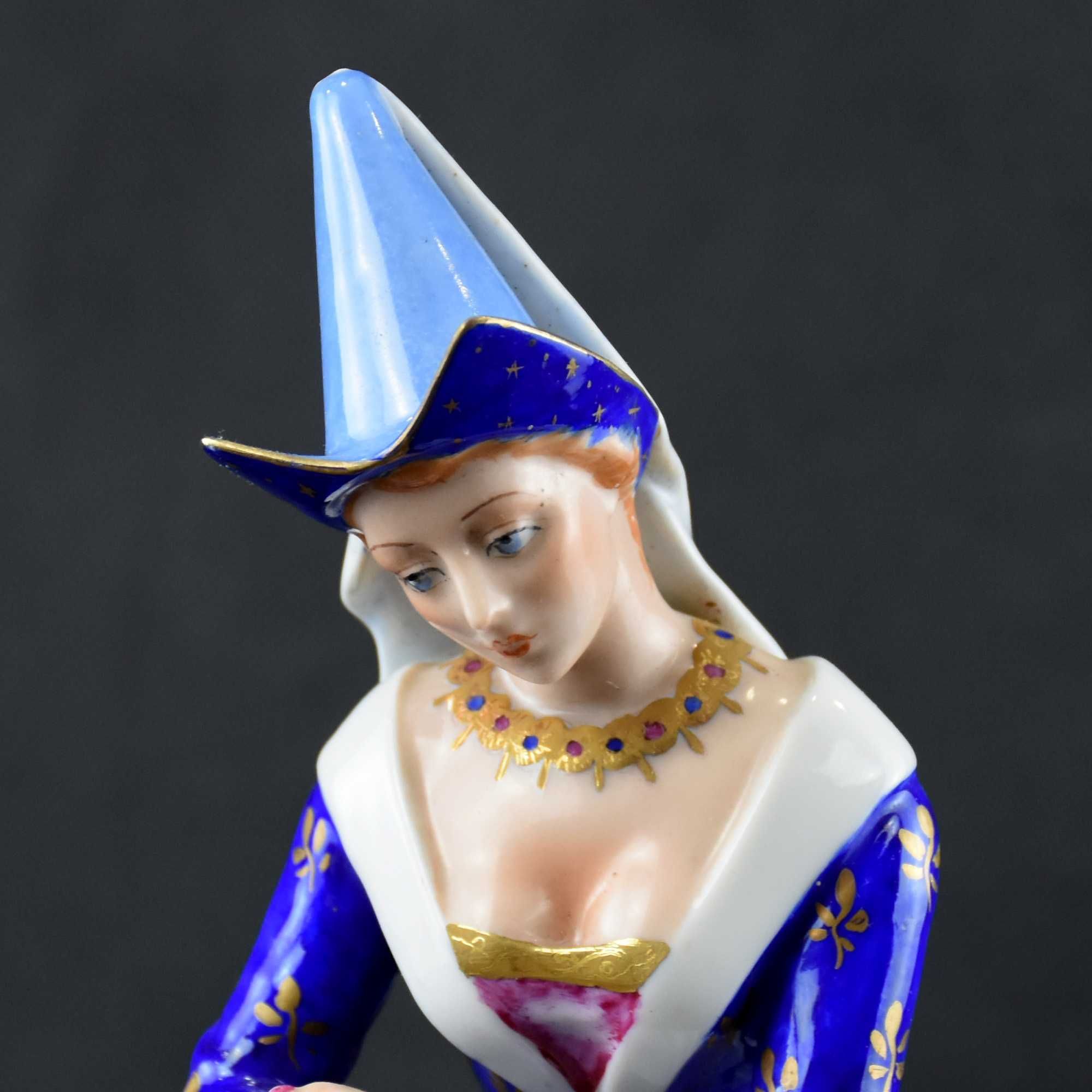 Par de figuras de Músico e Donzela em Porcelana Artibus