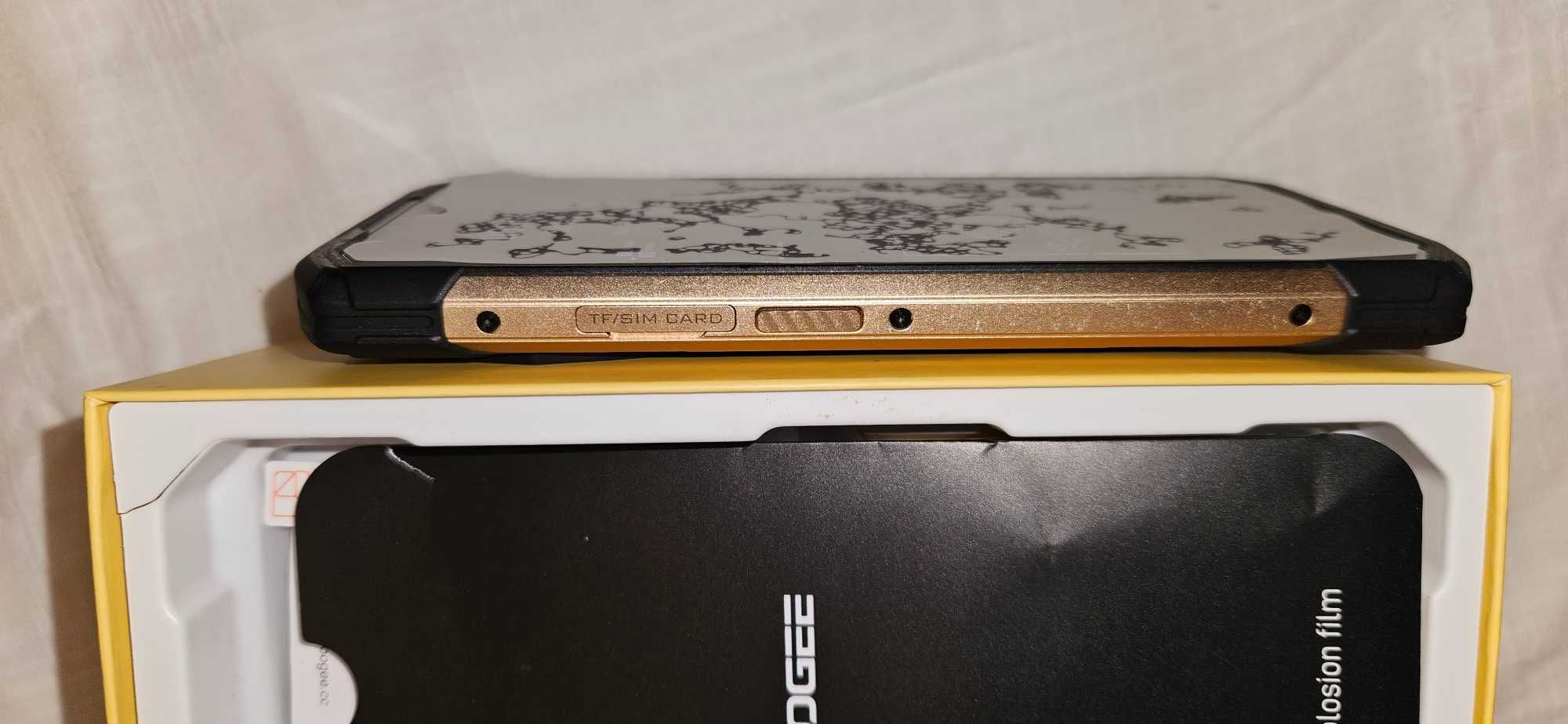 Pancerny telefon DOOGEE S99
