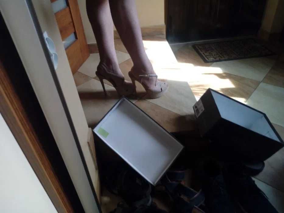 Buty szpilki sandałki beżowe wysokie NOWE na platformie kryształki