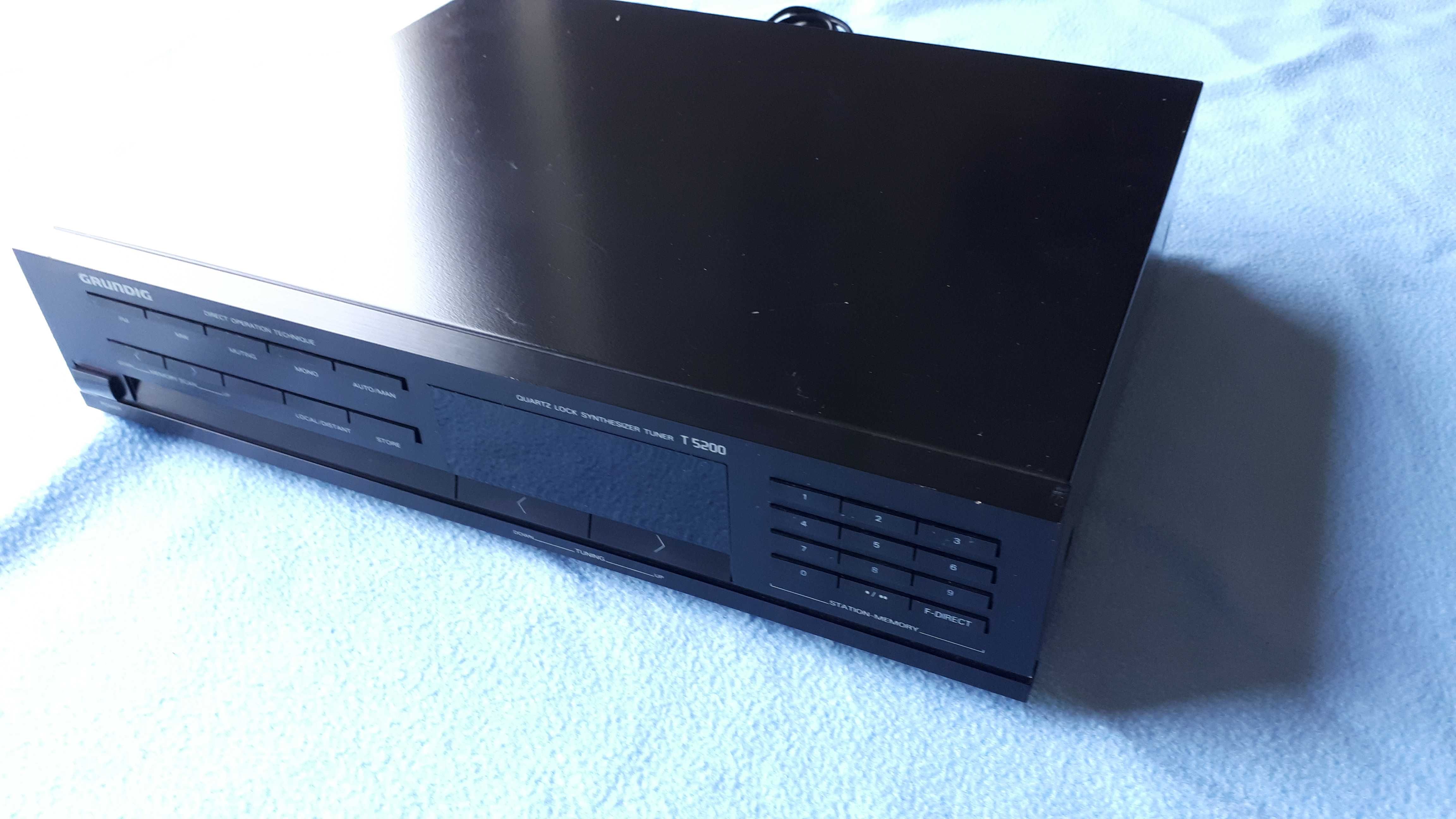 GRUNDIG tuner radiowy T 5200