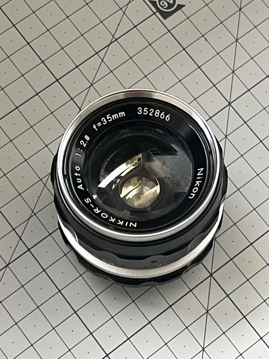 Nikon nikkor - s 35mm 2.8