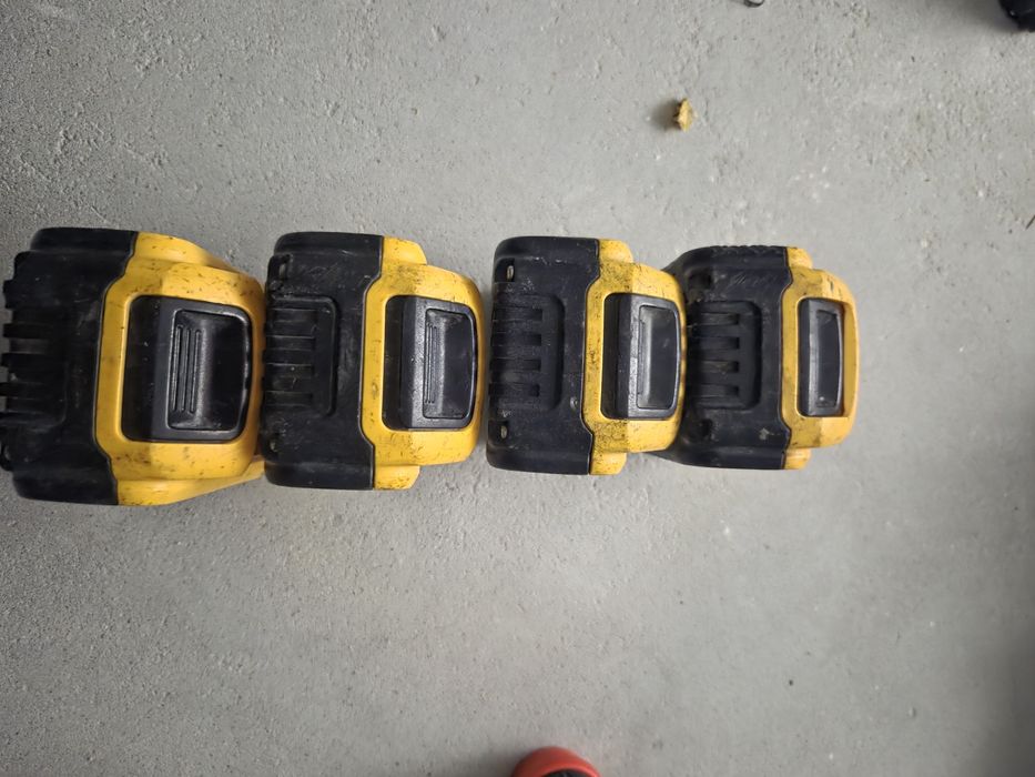 Продам акумулятори девольт