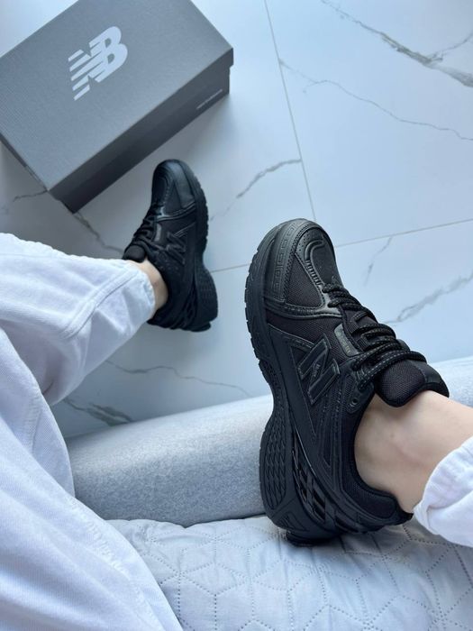 New Balance 1906R Triple Black Gore-Tex Cordura
