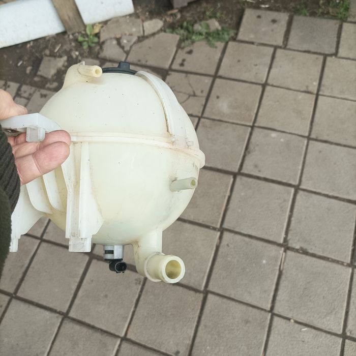 Расширительный бачек Мерседес Вито 639