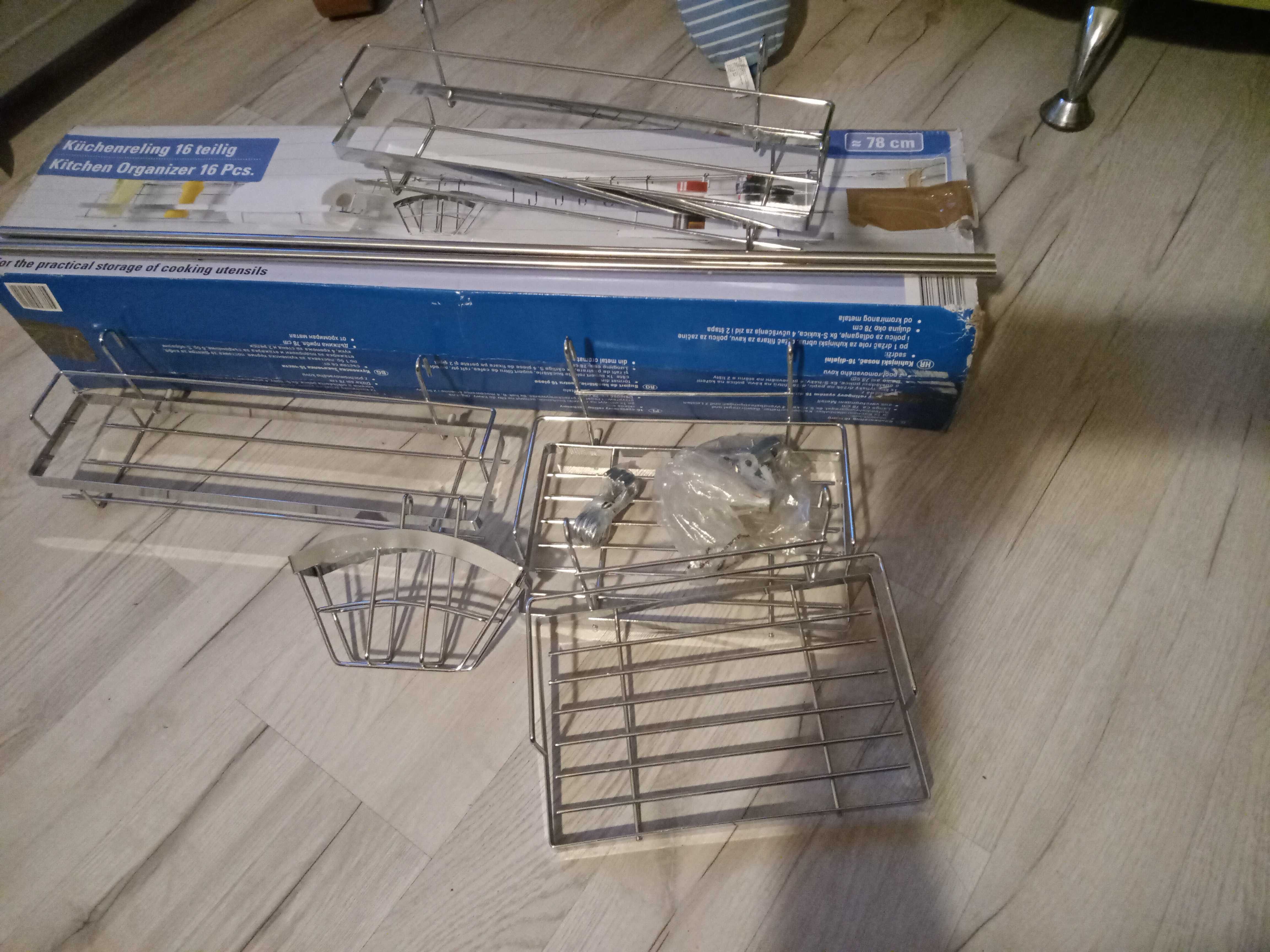 Półka wieszak do kuchni