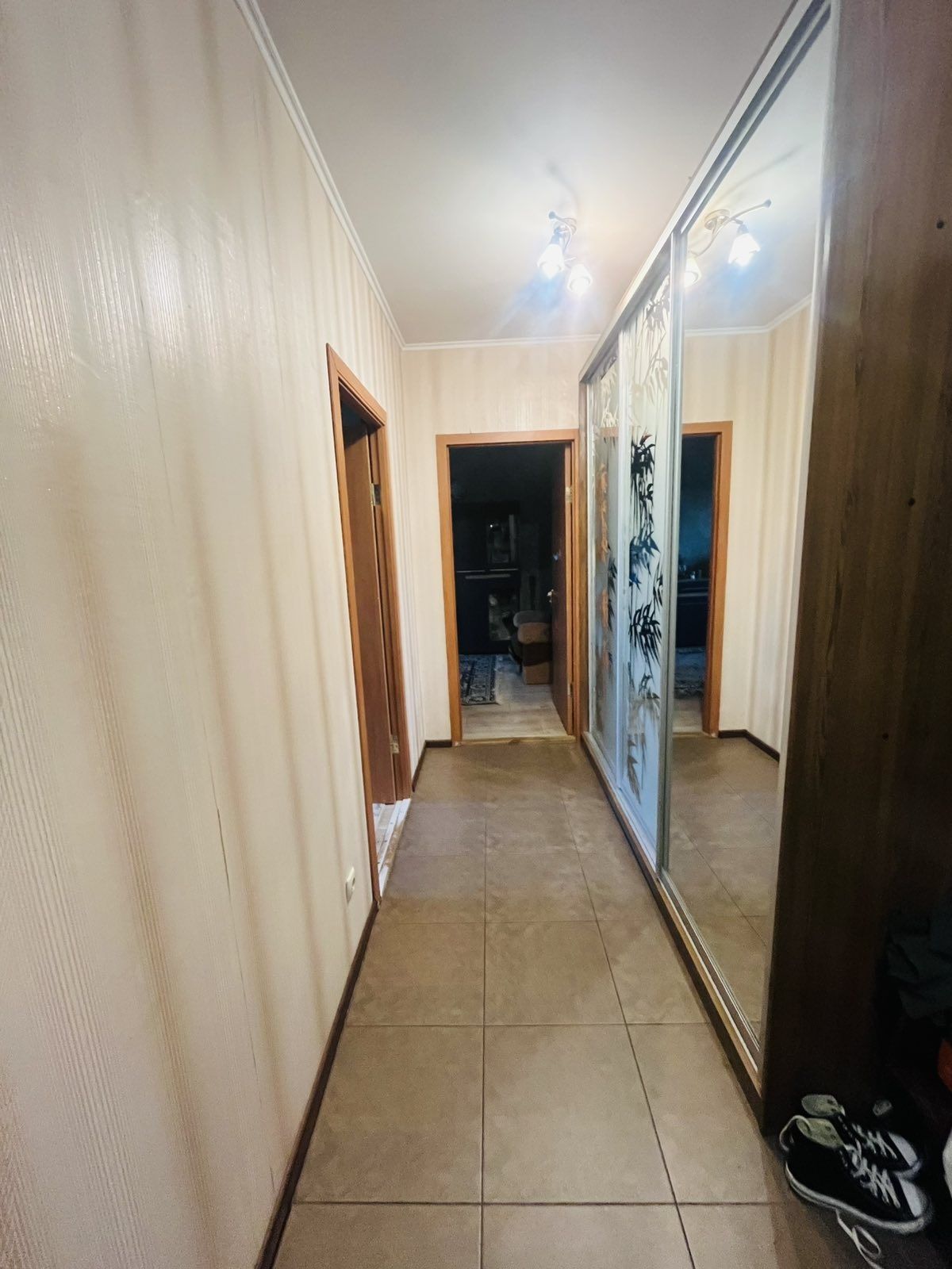 Продам 2х.квартиру м.Обухів