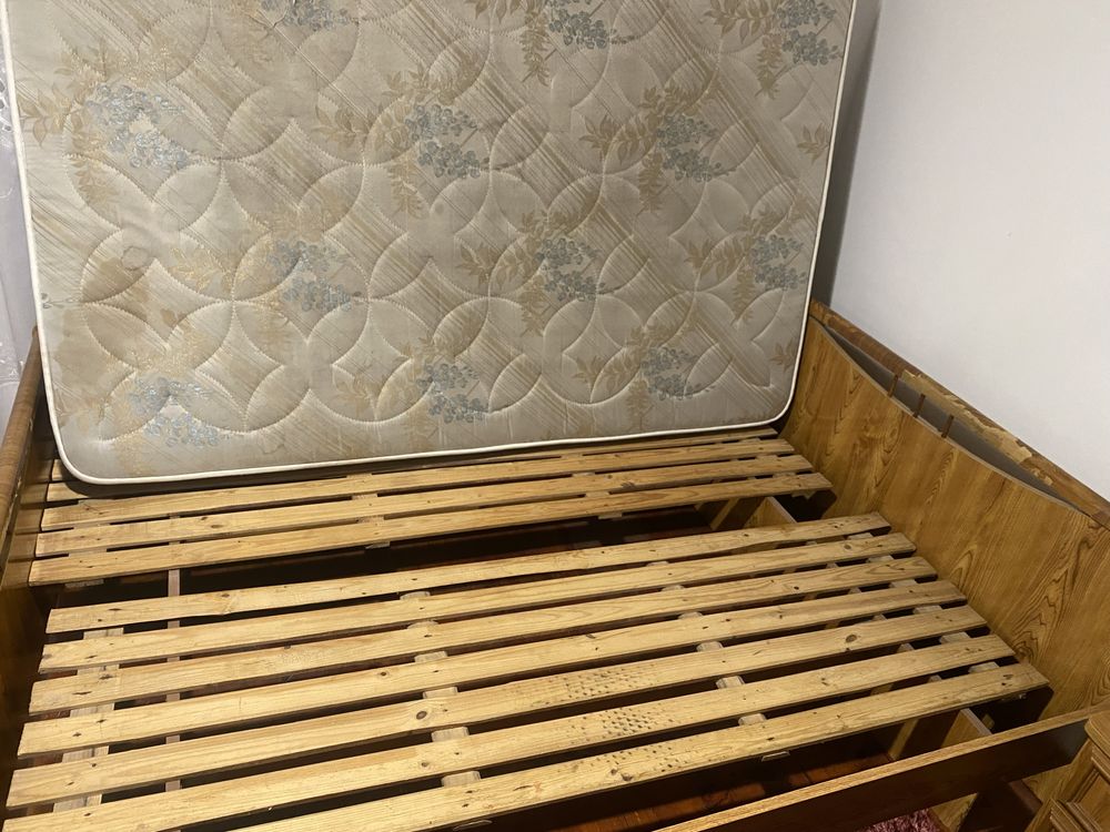 Cama de casal usada + colcao