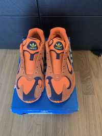 Sapatilhas Adidas yung1  44