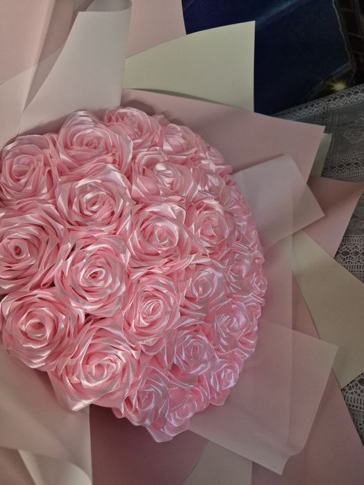 Букети з атласної стрічки/ розы с атласной ленты