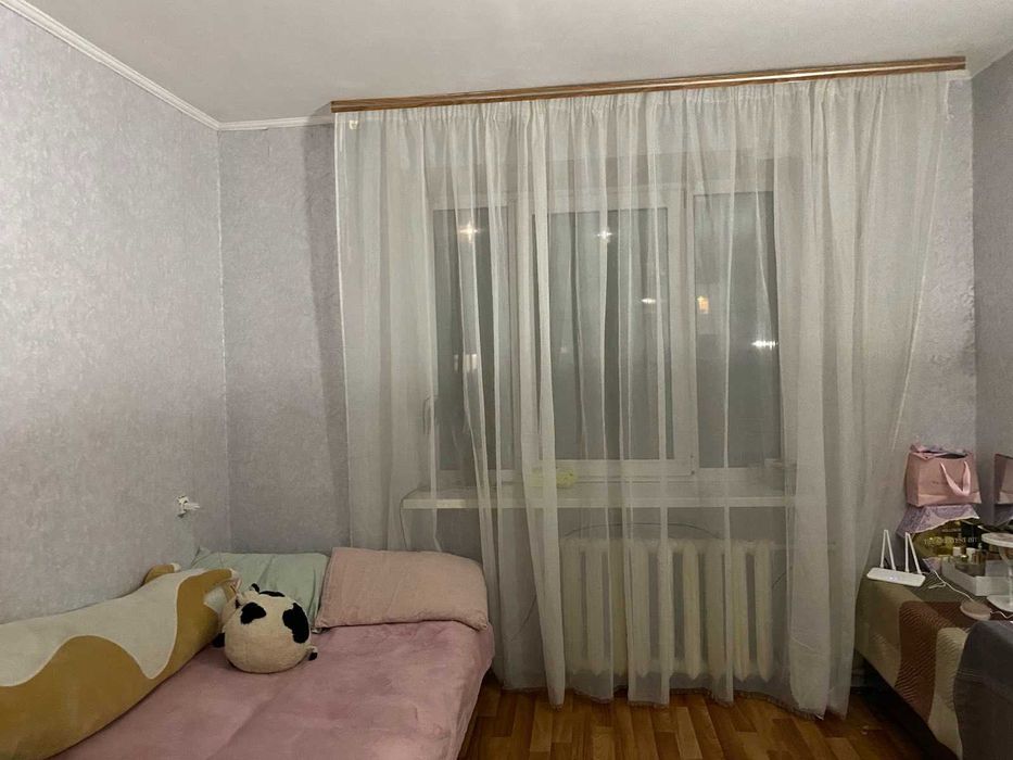 Оренда кімнати в гуртожитку по вул Вітрука (Космос)4500 грно