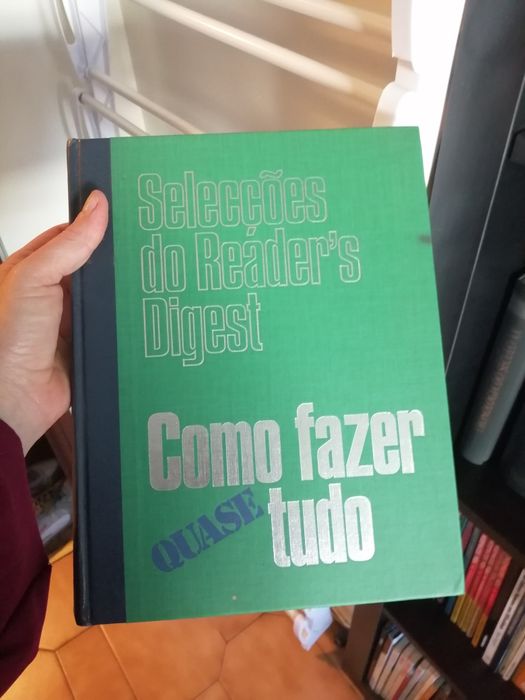 Livros dicionários  diversos