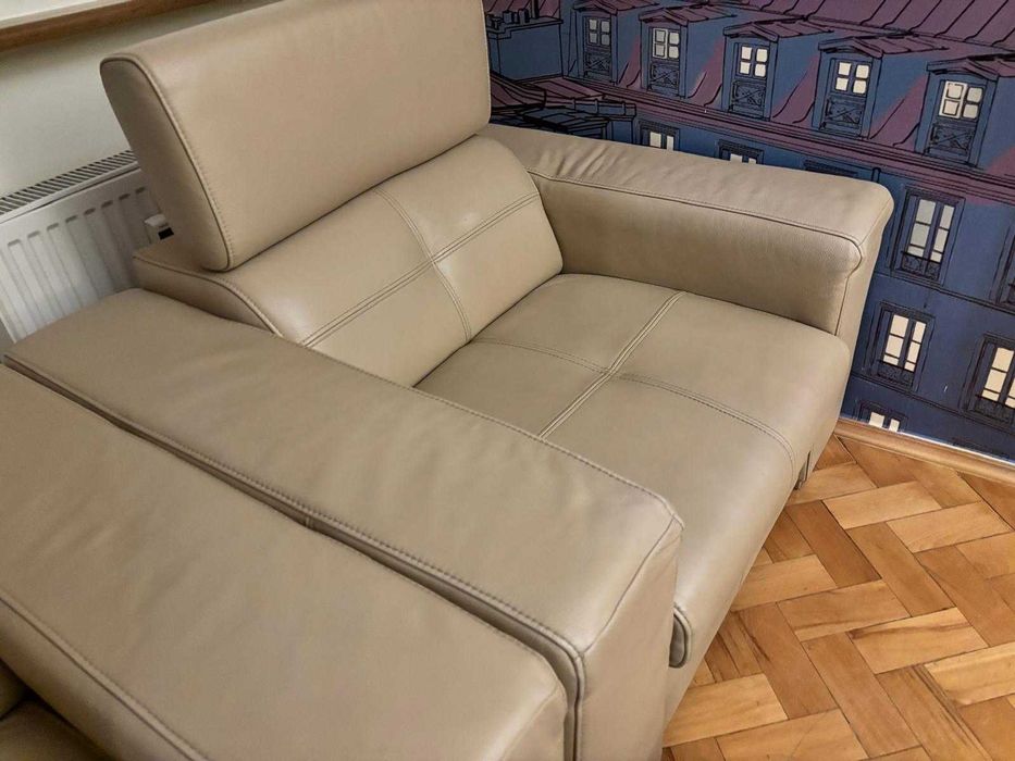 Dwa fotele skórzane z regulowanym zagłówkiem, stan idealny