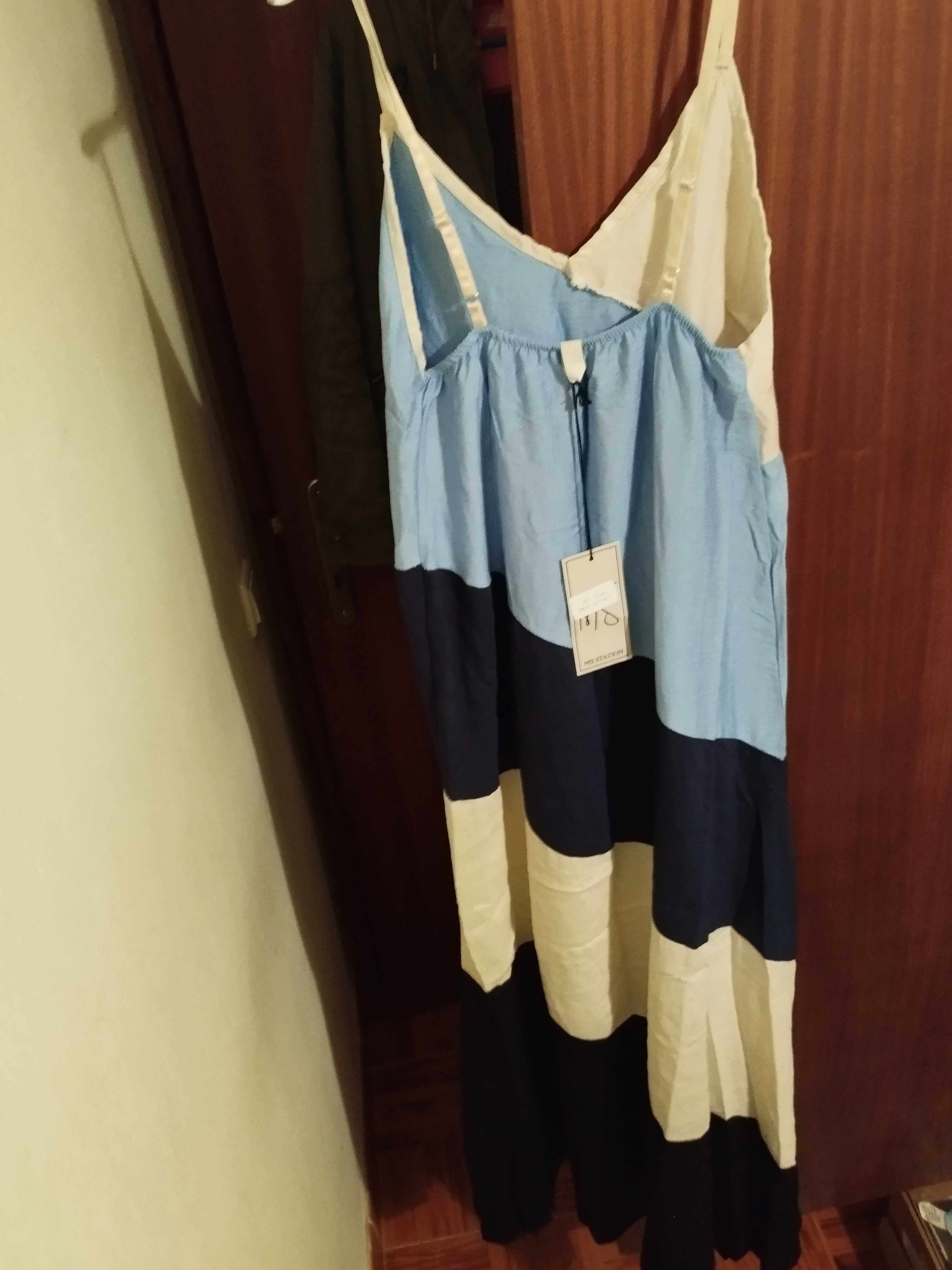 Vestido comprido tons beje e azul novo