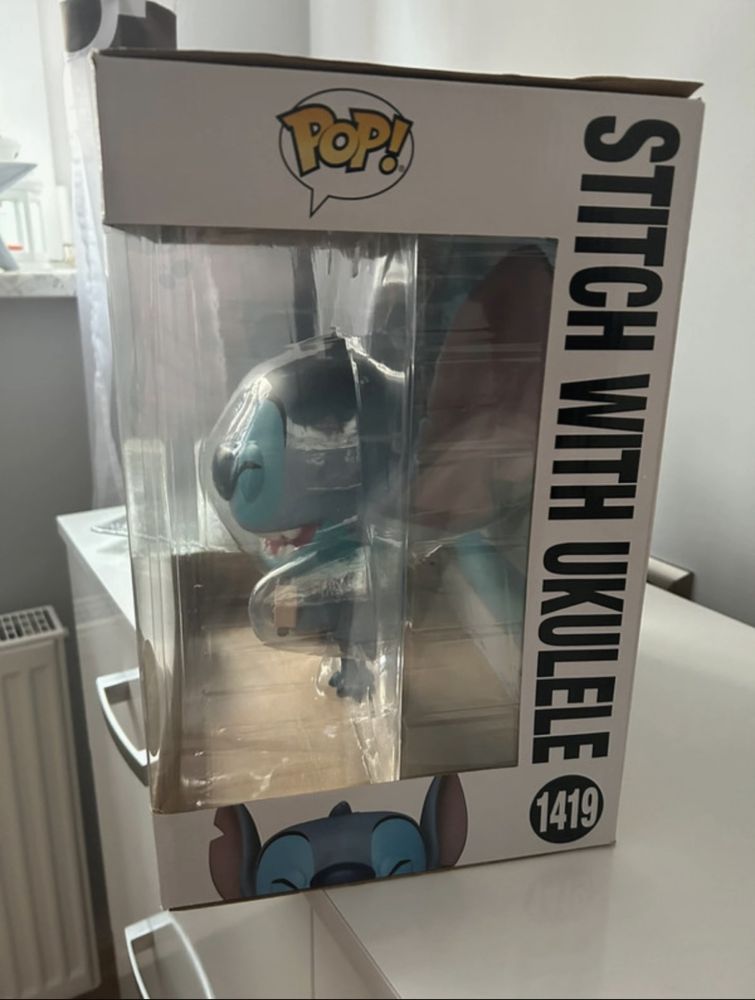 Funko pop Stitch with ukulele Jumbo 1419