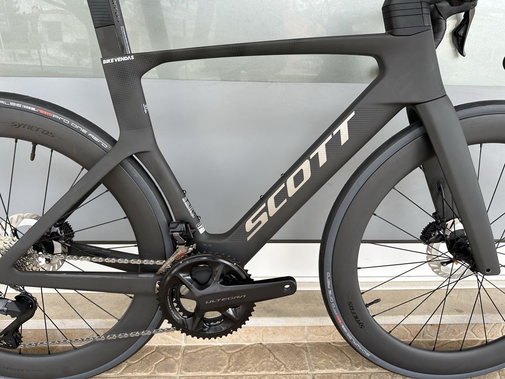 Bicicleta Scott Foil RC10 - Coleção 2025