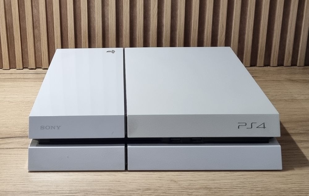 Konsola PS4 Biała+PAD w 100% sprawna