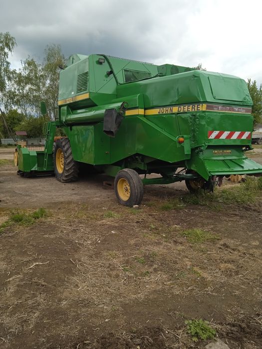 Комбайн Джон Дір 1072
