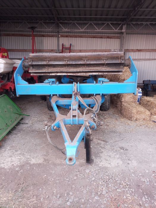 Подрібнювач соняшникових рештків