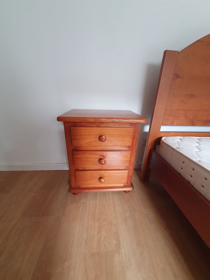 Cama de solteiro completa
