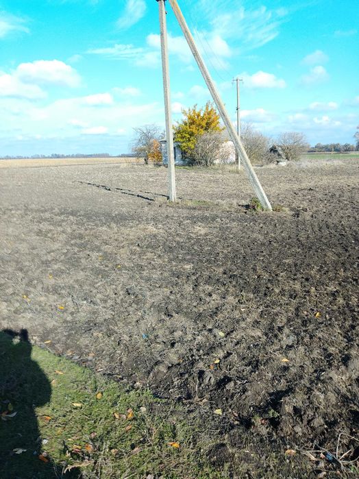 Сдам  ХАТУ(2-две) продам с участками Новая  Галещина