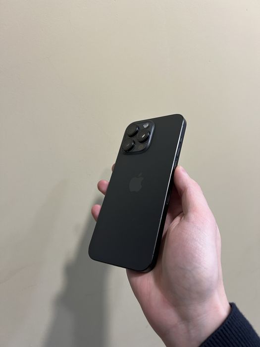 Б/у Iphone 15 Pro Max 512 Black Titanium зовніщній стан 9/10