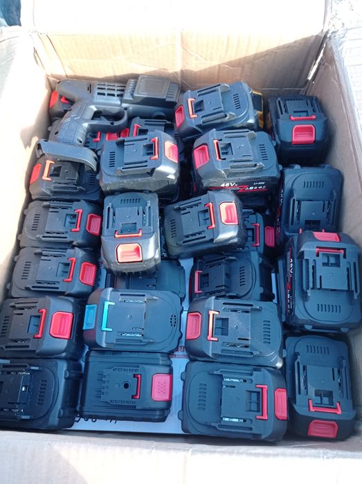 Посадка Акб Makita18v  21v акумулятор батарея шуруповерт болгарка