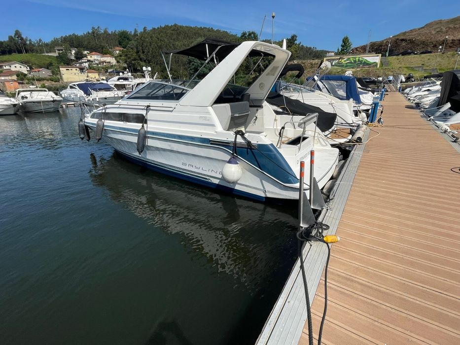 Bayliner 2855 marina angra douro