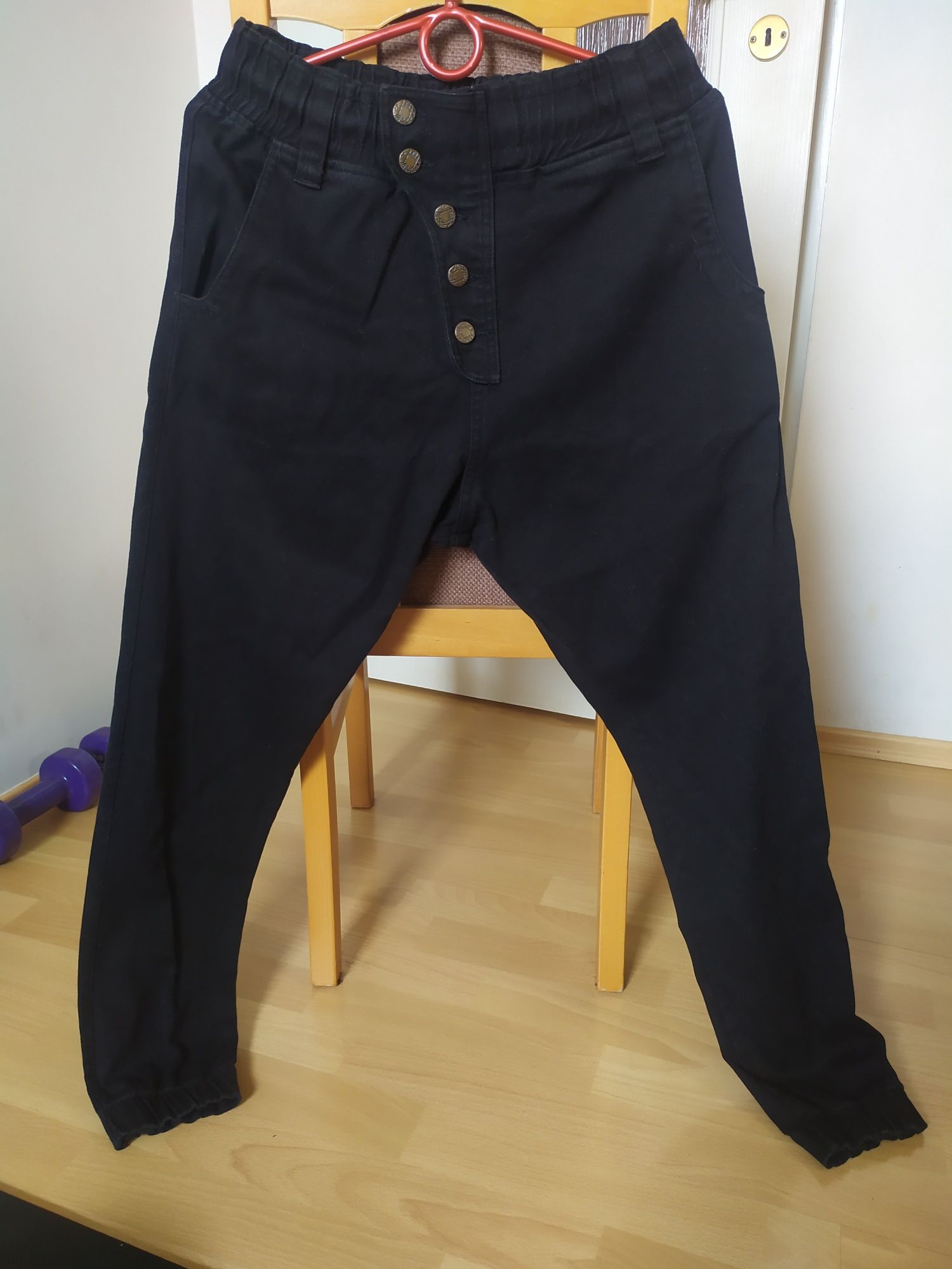 Spodnie typu Jogger czarne