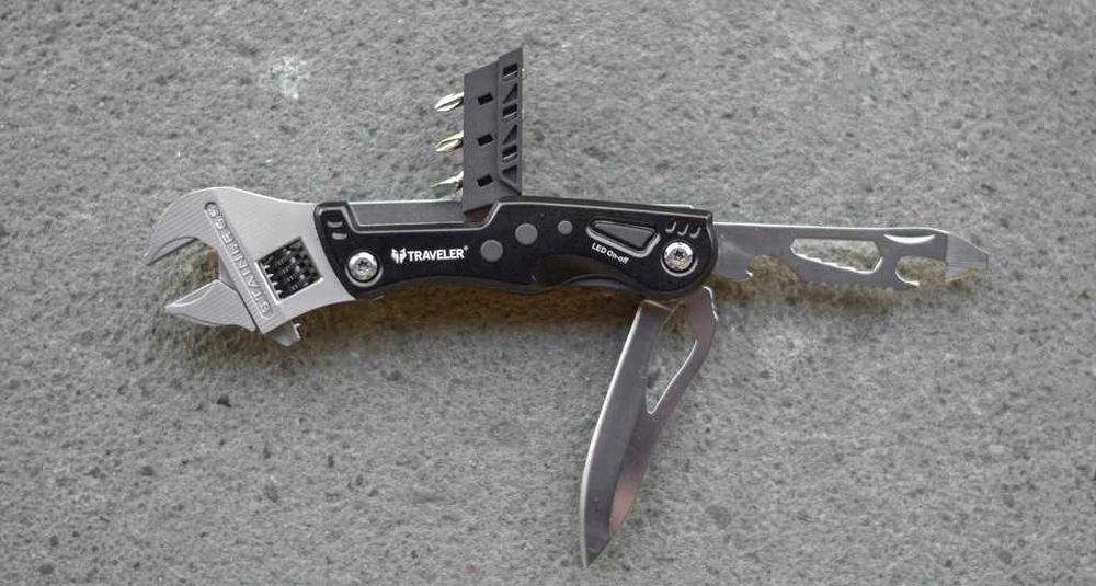 Klucz Nastawny Francuski Szwedzki Latarka Led Multitool