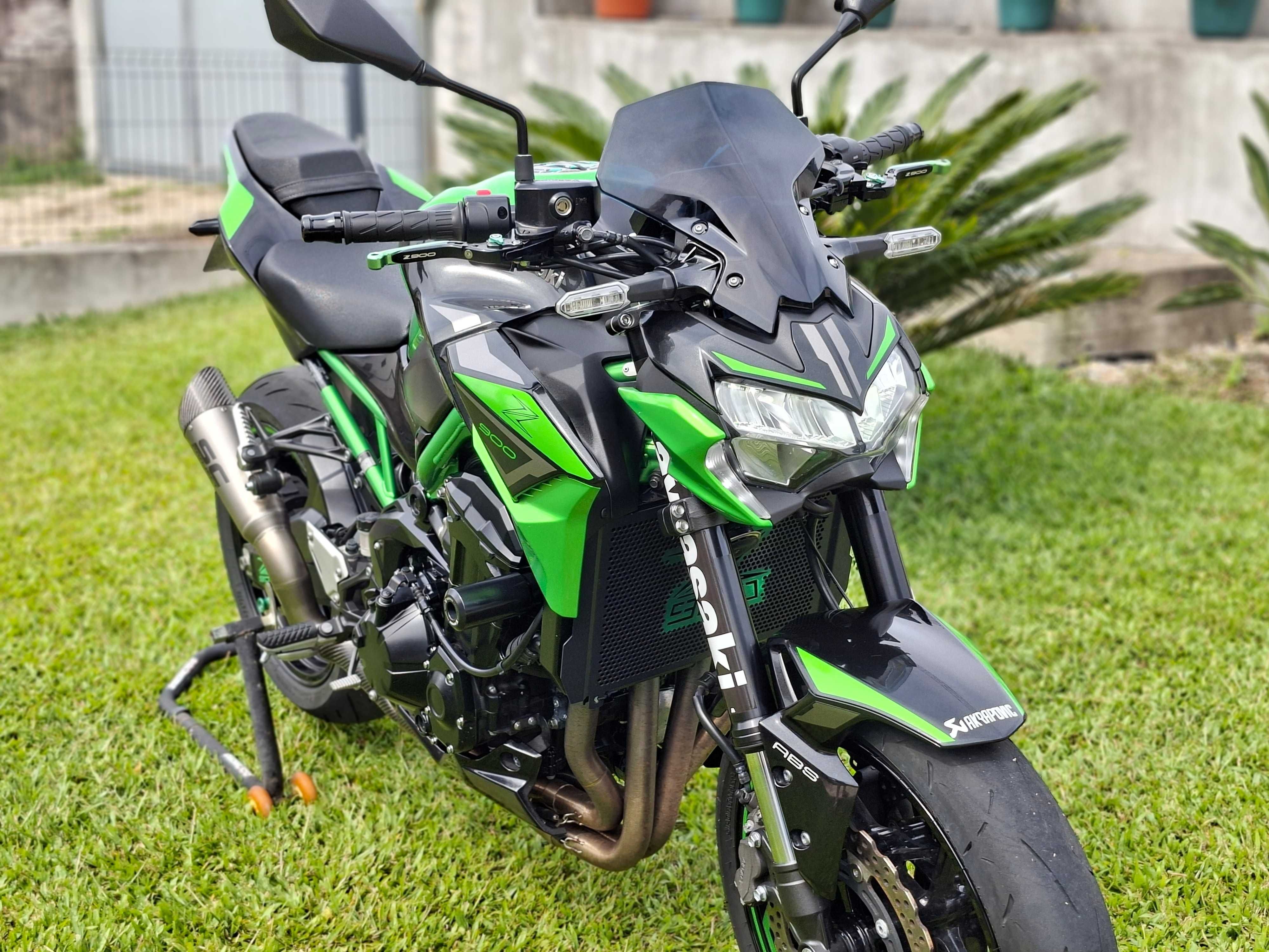 Kawasaki Z900 | SC-Project | Quick Shifter | 6.000km | Como Nova