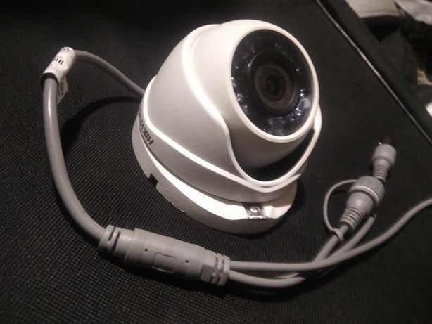 Камера видеонаблюдения Hikvision TurboHD DS-2CE56C0T-IRMF