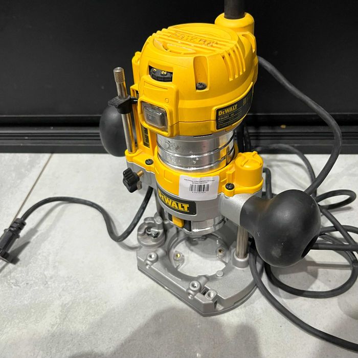 Frezarka Górnowrzecionowa DeWalt D26203 | Używana | Dobry Stan |