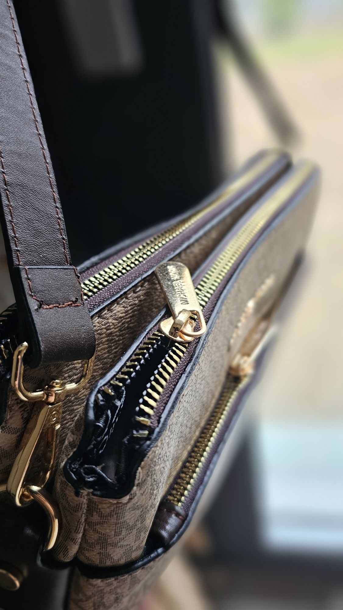 Piękna kopertówka pojemna Michael.kors monogram beż mk