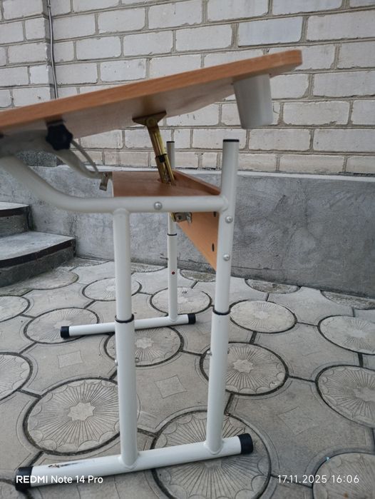 Парта школьная( трансформер)