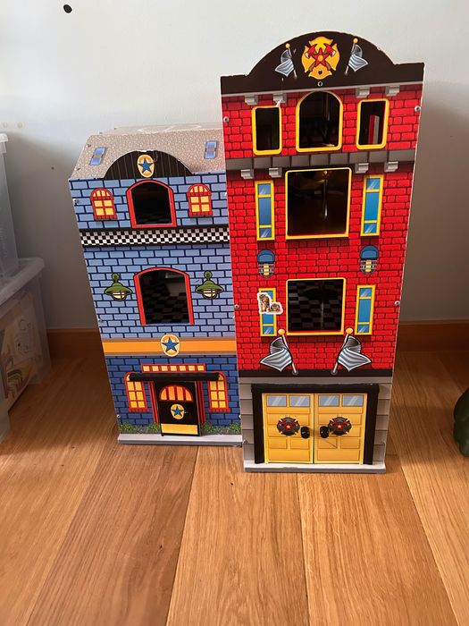 KidKraft drewniany domek superbohatera straż policja, dom dla lalek,