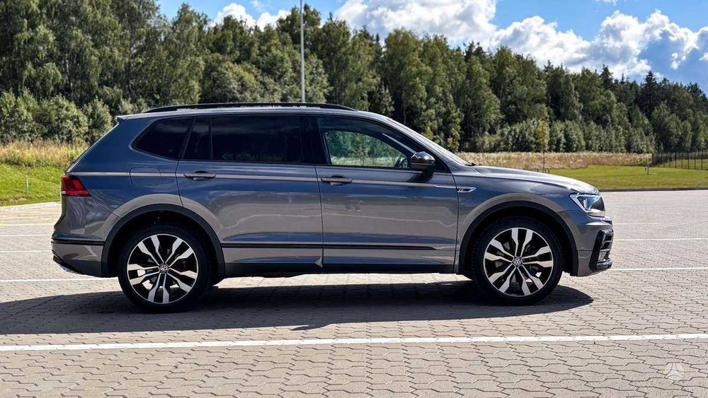 Volkswagen Tiguan 2020 року