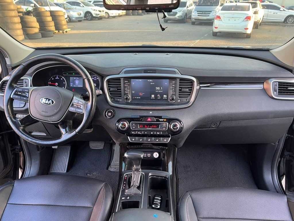 Kia  Sorento 2WD