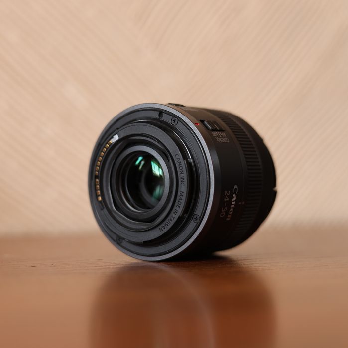 Об'єктив объектив Canon RF 24-50 мм f 4,5-6,3 IS STM