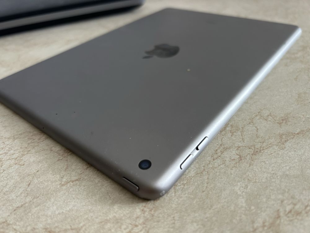 iPad 6, 2018г, под замену платы