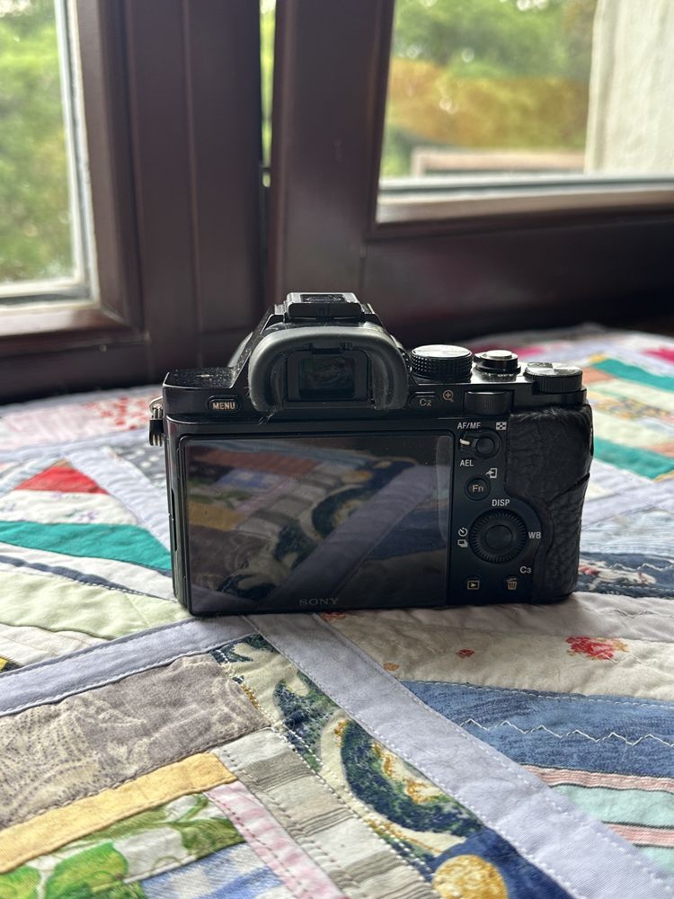 Продам Sony A7 (перша версія) на запчастини