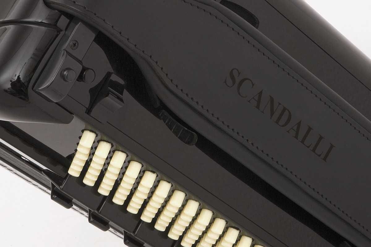 Akordeon Scandalli Super VI Extreme legendarny model, kanałowy