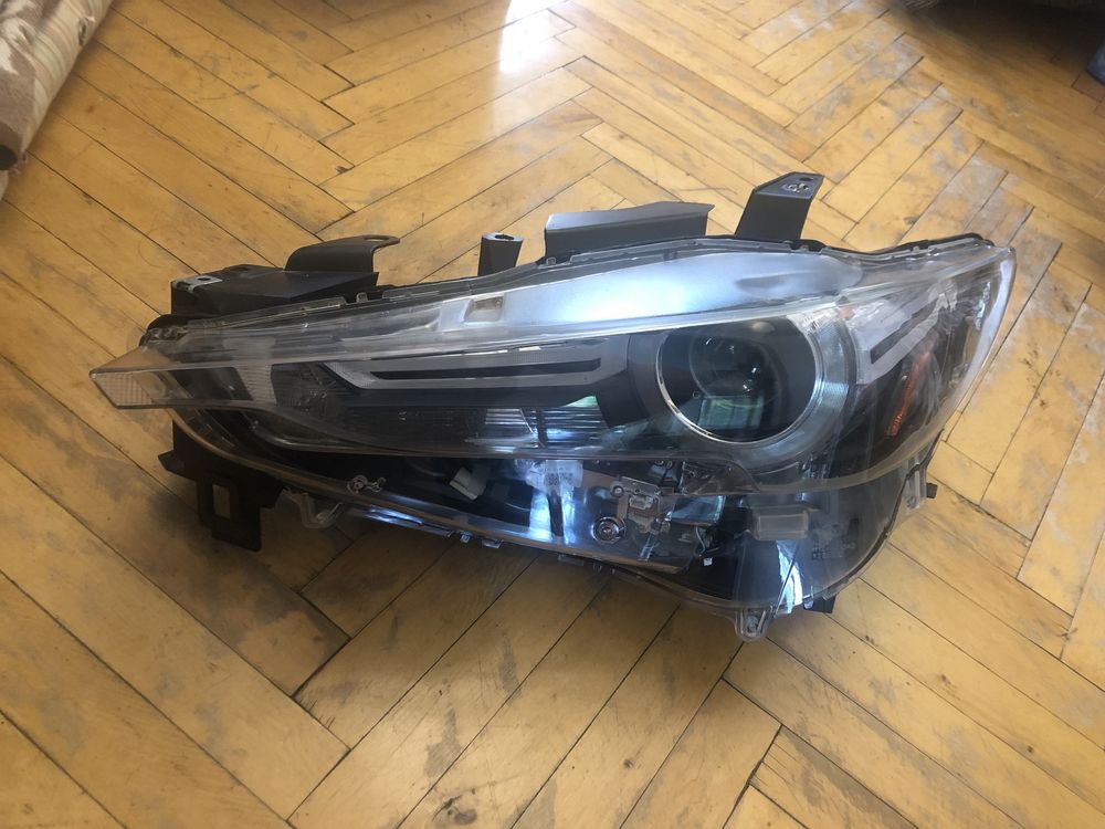 Ліва фара з AFS mazda cx-5