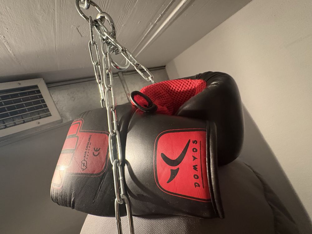 Saco e luvas de Boxe