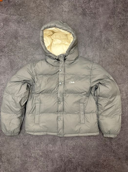 Пуховик Corteiz Bolo Puffer Jacket Grey White