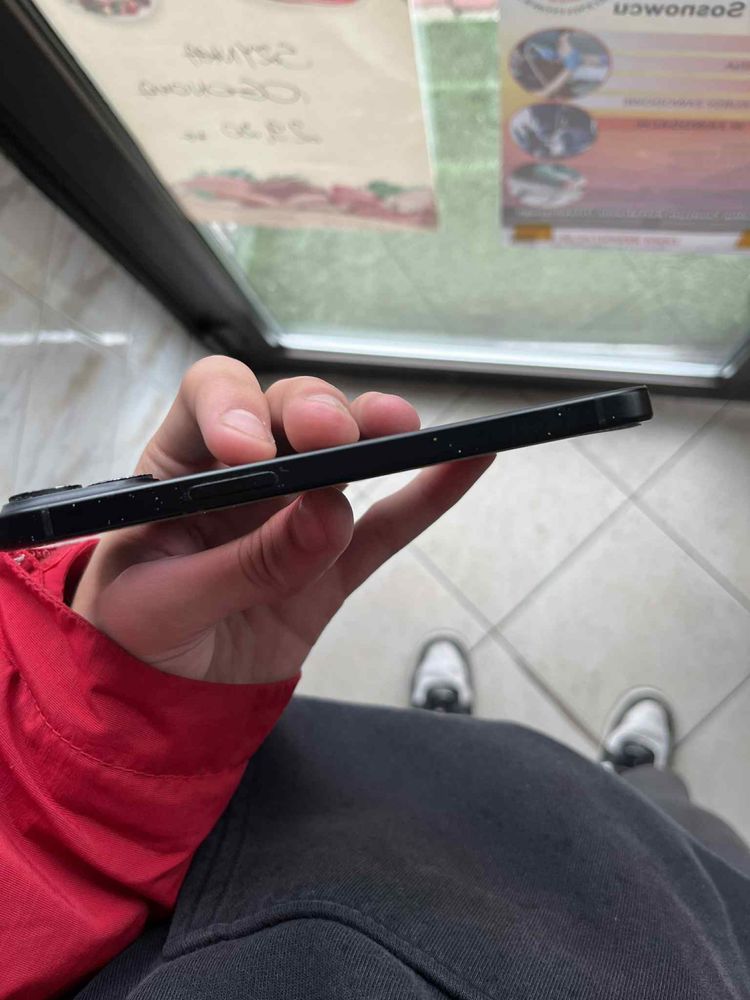 Iphone 15 128gb 5g uszkodzony