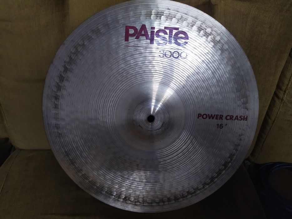Pratos paiste 3000
