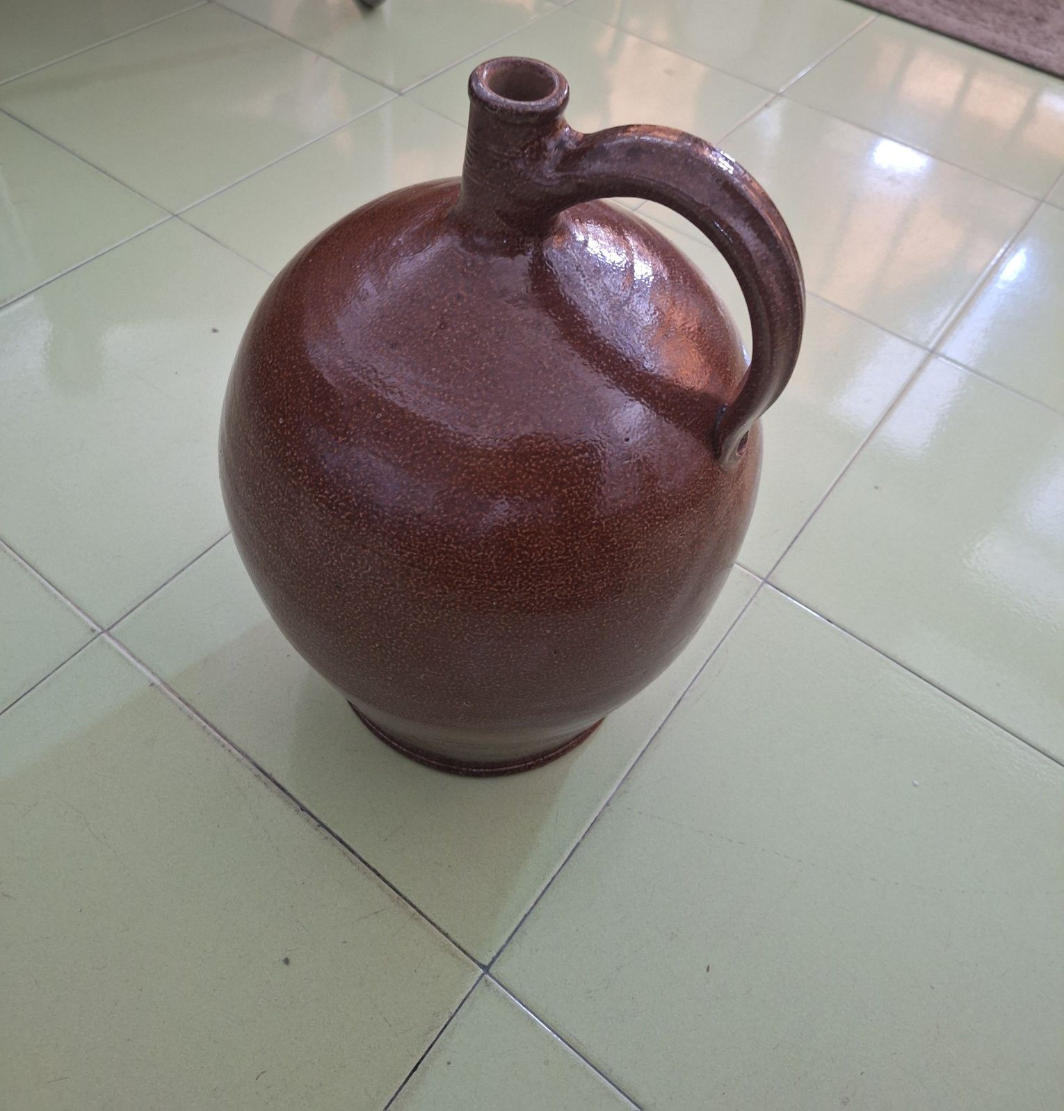 Garrafão antigo em grés