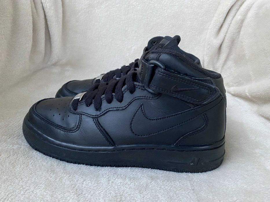 високі шкіряні кросівки хайтопи Nike Air Force 1 оригінал, розм 35,5