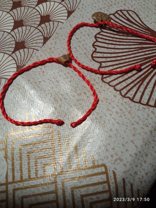 bransoletki czerwone sznurkowe 2sztuki